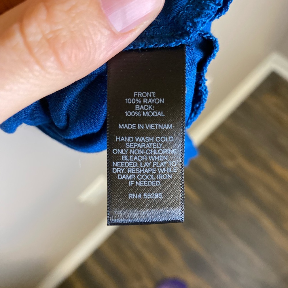 EXPRESS blue flyaway shirt - Picture 5 of 5